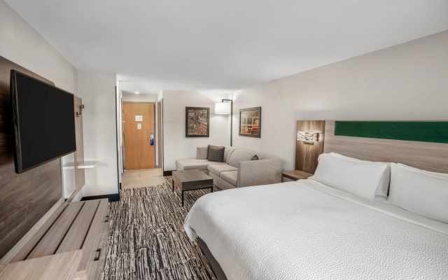 photo 3 of Comfort Suites