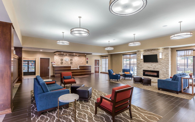 photo 2 of Comfort Suites Houston I-45 North