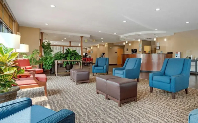 photo 2 of Comfort Suites Oxford I-20 Exit 188