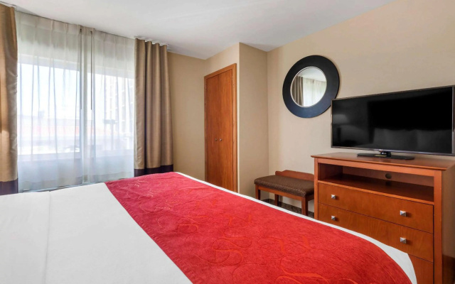 photo 5 of Comfort Suites North Dallas