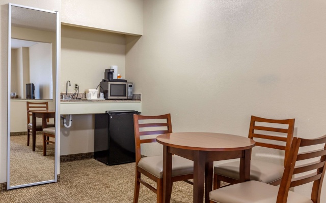 photo 3 of Comfort Suites Raleigh Walnut Creek