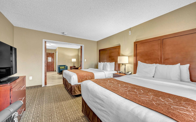 photo 4 of Comfort Suites Lakewood - Denver