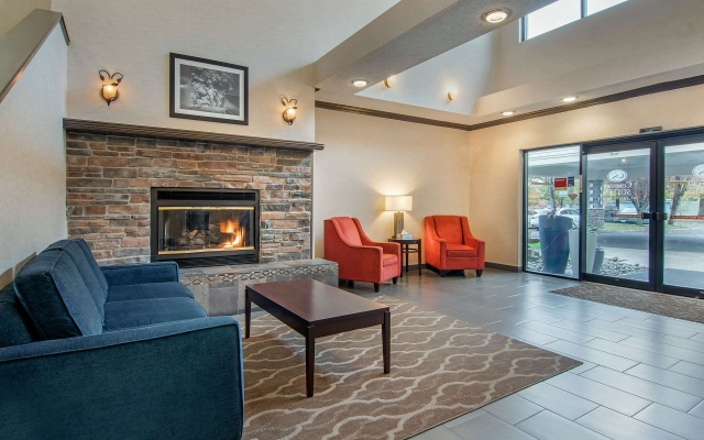 photo 5 of Comfort Suites Near Vancouver Mall
