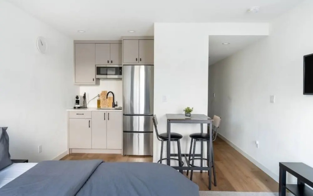 photo 3 of Comfy 1br + Detached Cute Studio In Columbia City! 2 Bedroom Home