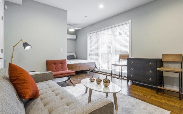photo 3 of Comfy Executives Studio
