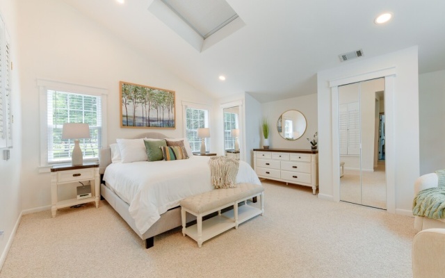 photo 5 of 'commodore Bay Waterfront Home on Lake Norman!