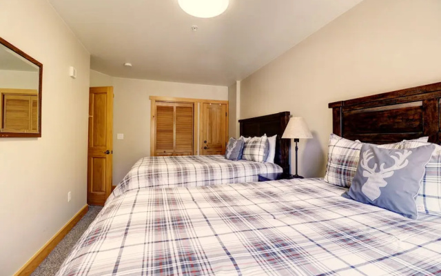 photo 4 of Newly Remodeled, Open Layout, with Incredible Views - CS302 by RedAwning