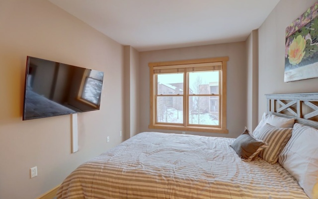 photo 2 of Copper Springs Condo with Panoramic Mountain Views - CS331 by Redawning