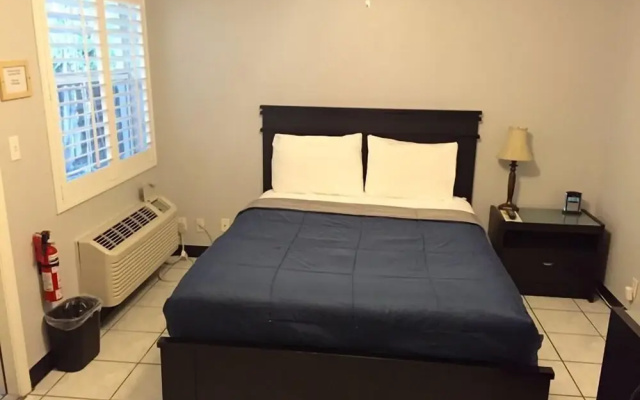 photo 3 of Coral Reef Guesthouse