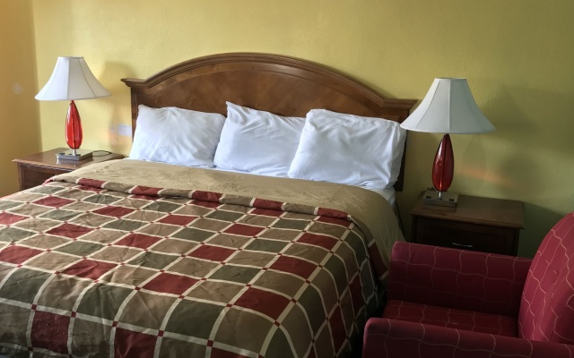 photo 4 of Cornett Motel