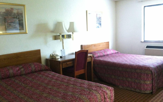 photo 5 of Corning Inn