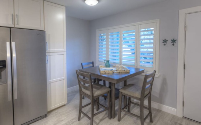photo 4 of Coronado Arms B7 by Ocean Properties