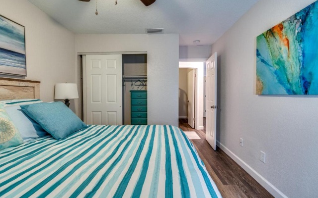 photo 4 of Cortez Gardens Cottage 11, Renovated, Close to Beach, 3-Bed, 2 Bath 10 people