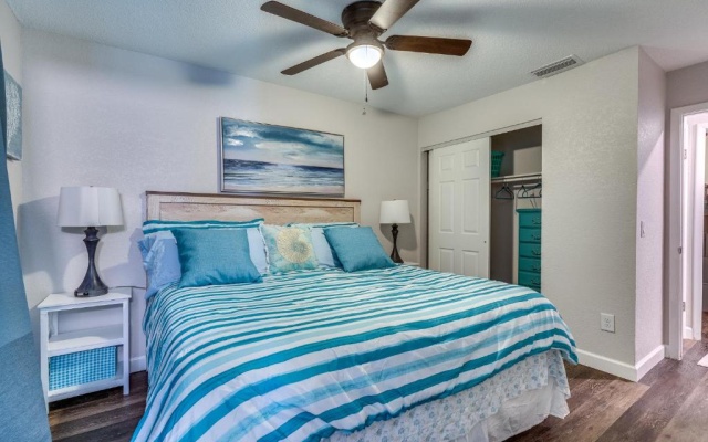 photo 5 of Cortez Gardens Cottage 11, Renovated, Close to Beach, 3-Bed, 2 Bath 10 people