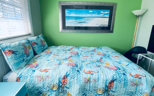 photo 2 of Costa Mesa Homestay - Sun, Sand, Surf & Sea