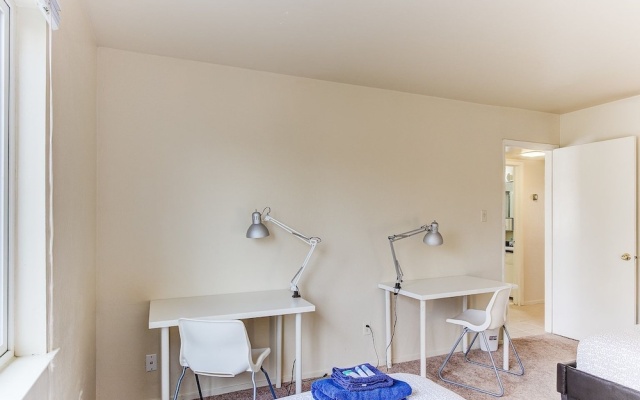 photo 3 of Cosy Berkeley Apartments Close to UC Berkeley 208d