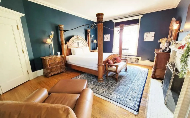 photo 5 of Historic Cotton Mansion Duluth Boutique Hotel
