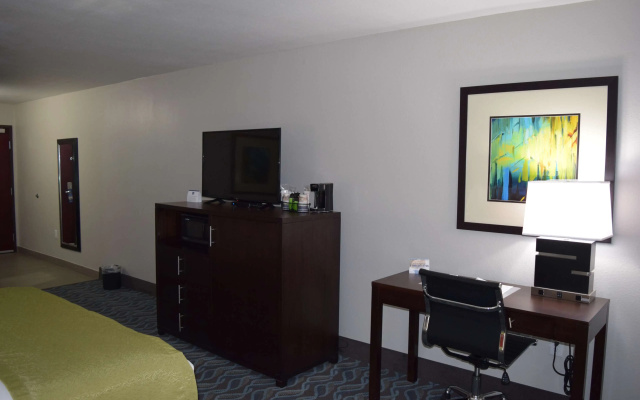 photo 4 of Best Western Plus Hardeeville Inn & Suites
