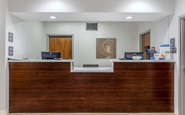 photo 2 of Comfort Inn & Suites Lexington South