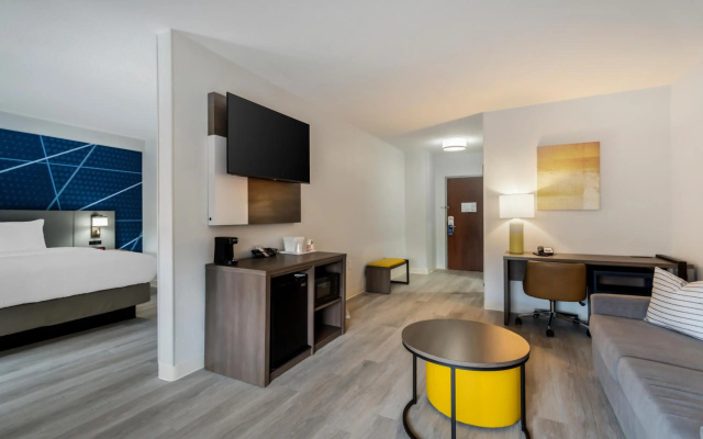 photo 5 of Comfort Inn & Suites Lexington South