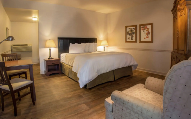 photo 5 of Wine Country Inn