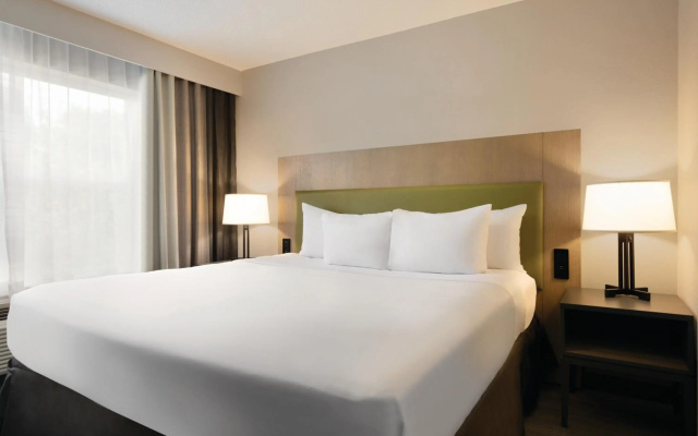 photo 4 of Country Inn & Suites by Radisson, Brooklyn Park - Brooklyn Center, MN
