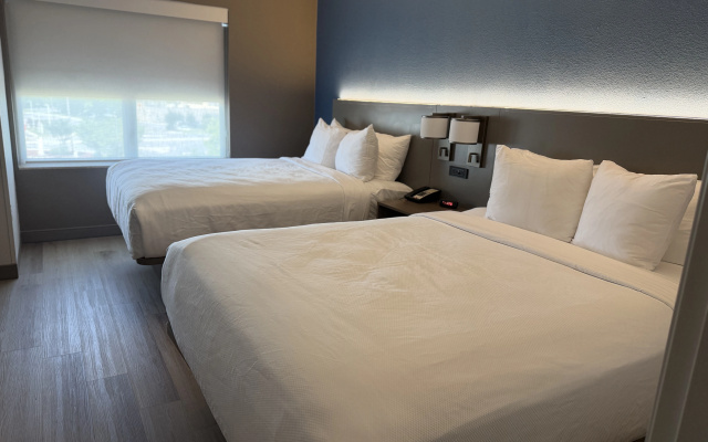 photo 2 of Country Inn & Suites by Radisson, Concord (Kannapolis), NC