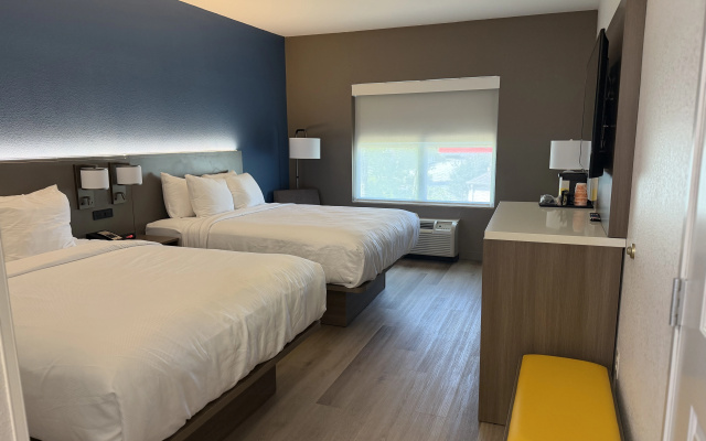 photo 3 of Country Inn & Suites by Radisson, Concord (Kannapolis), NC