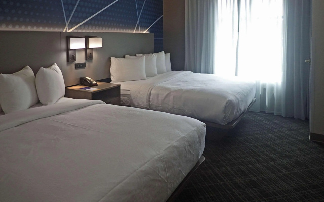 photo 4 of Comfort Inn & Suites Hampton near Coliseum