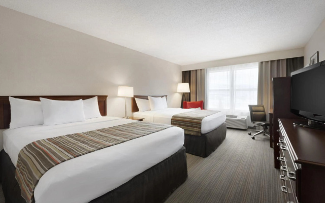 photo 4 of Country Inn & Suites by Radisson, Houghton, MI