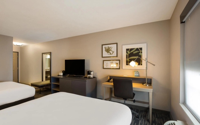 photo 4 of Country Inn & Suites by Radisson, Marion, IL