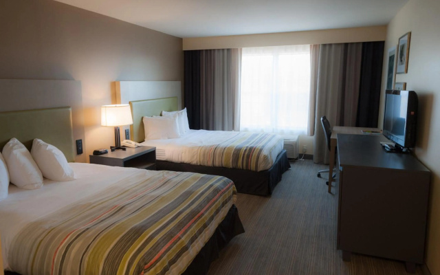 photo 4 of Country Inn & Suites by Radisson, Milwaukee Airport, WI