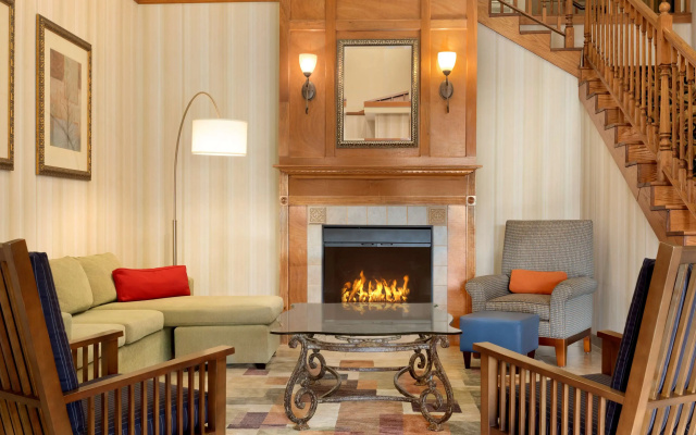 photo 3 of Hotel Pineville & Conference Center Alexandria I-49
