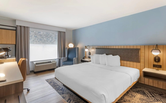 photo 5 of Country Inn & Suites by Radisson, Savannah Airport, GA