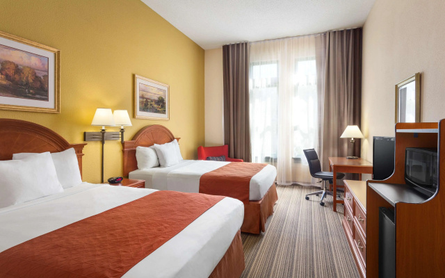 photo 5 of Country Inn & Suites by Radisson, St. Charles Historic District