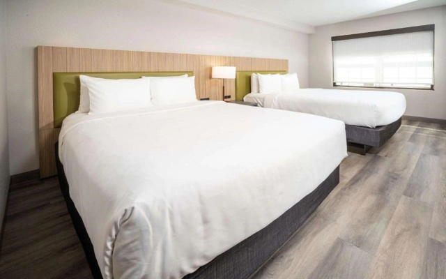 photo 3 of Country Inn & Suites by Radisson, Stone Mountain, GA