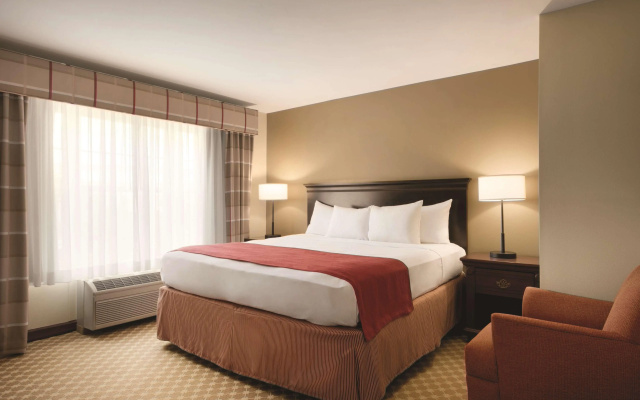 photo 4 of Country Inn & Suites by Radisson, Des Moines West, IA
