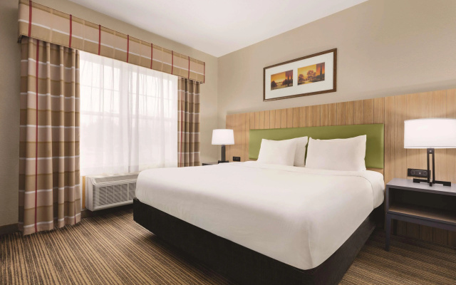 photo 5 of Country Inn & Suites by Radisson, Georgetown, KY