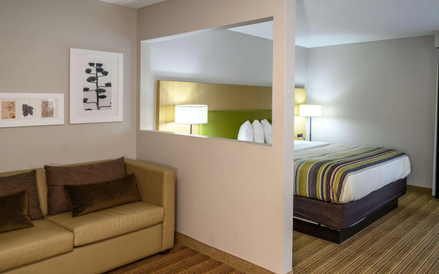 photo 5 of Country Inn & Suites by Radisson, Greenfield, IN
