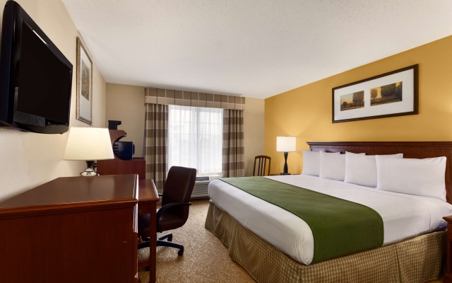 photo 3 of Country Inn & Suites by Radisson, Marion, OH
