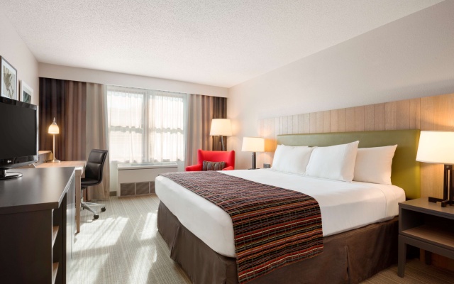 photo 2 of Country Inn & Suites by Radisson, Minneapolis West, MN