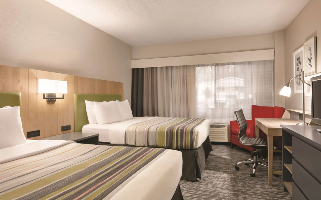 photo 5 of Country Inn & Suites by Radisson, Williamsburg East (Busch Gardens), VA