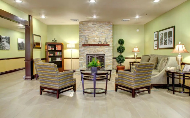 photo 2 of Country Inn & Suites By Radisson Asheville Downtown Tunnel Road