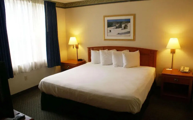 photo 5 of Country Inn & Suites by Radisson, Lansing, MI