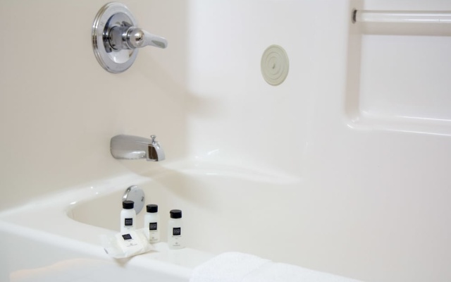 photo 5 of Country Inn & Suites By Carlson Marion