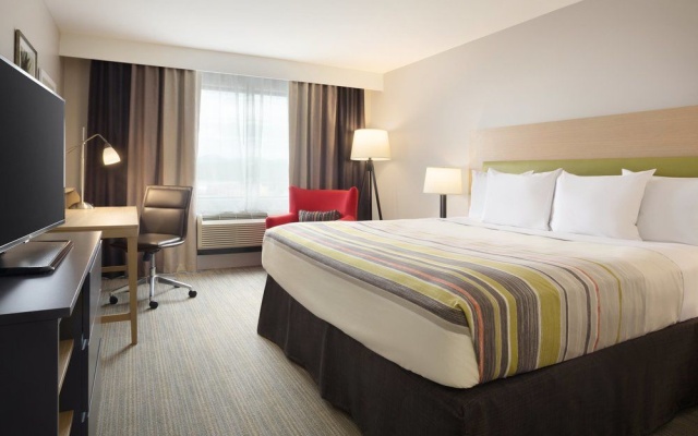 photo 4 of Country Inn & Suites By Radisson, Asheville Westga