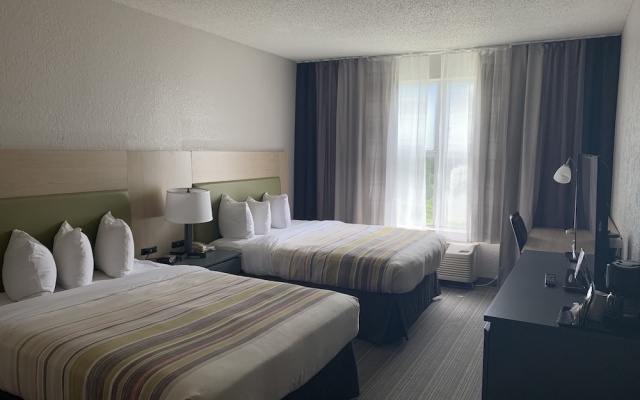 photo 4 of Country Inn & Suites By Radisson Houston Iah Jfk