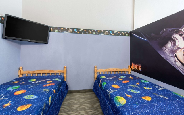 photo 3 of Country Inn & Suites by Radisson, Port Canaveral, FL