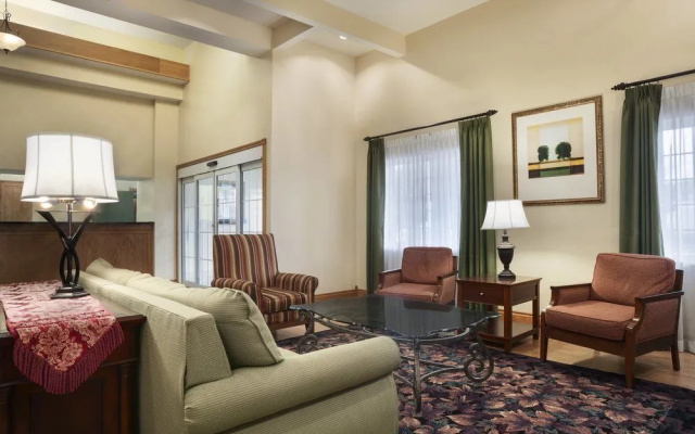 photo 4 of Country Inn & Suites Kalamazoo