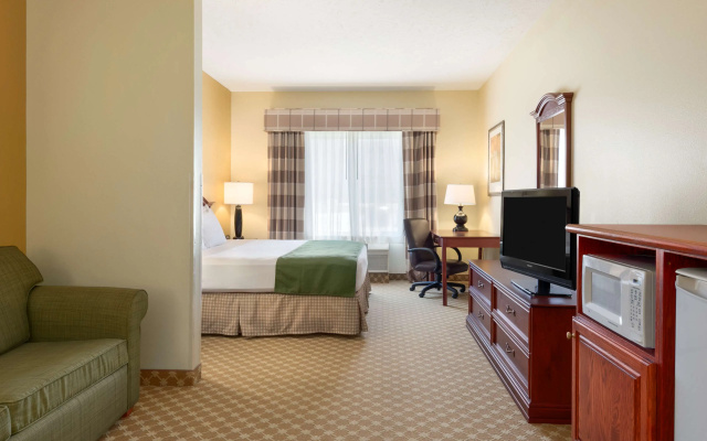 photo 3 of Country Inn & Suites by Radisson, Council Bluffs, IA